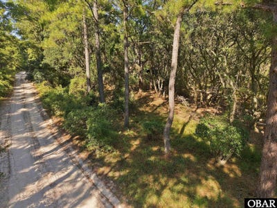 /international/us/2393-ocean-pearl-road-corolla-nc-110120622613/