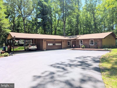/international/us/6997-gilbeth-road-manassas-va-110108586487/