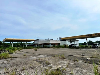/international/us/6143-route-6n-west-springfield-pa-110100964537/