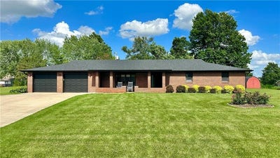 /international/us/2112-mariner-road-trenton-mo-110100419772/