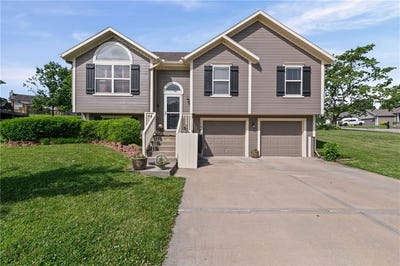 /international/us/1700-debrah-drive-kearney-mo-110108393513/