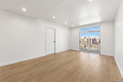 /international/us/9729-64th-road-rego-park-ny-110109843493/