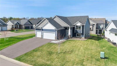 /international/us/18591-hexham-lane-lakeville-mn-110105804034/