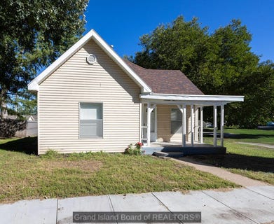 /international/us/1304-14th-st-aurora-ne-110120155786/