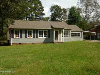 /international/us/906-myra-street-brookhaven-ms-110103776074/