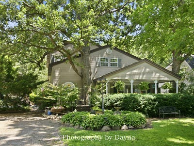 /international/us/21329-s-hillside-road-frankfort-il-110108818237/