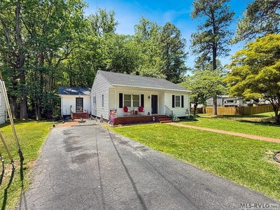 /international/us/515-high-st-south-hill-va-110108662589/