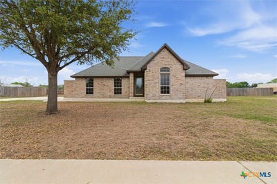 /international/us/197-thomas-drive-martindale-tx-110106981032/