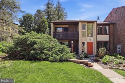 /international/us/3-13-aspen-way-doylestown-pa-110107779281/