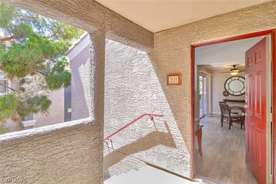 /international/us/5055-w-hacienda-avenue-las-vegas-nv-110108550948/