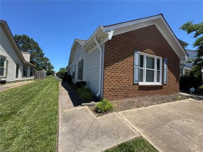 /international/us/1124-gleaning-close-virginia-beach-va-110108110044/