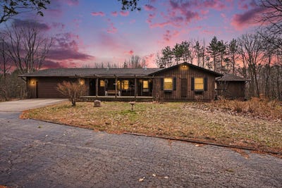 /international/us/7337-e-sternberg-road-nunica-mi-110106947905/