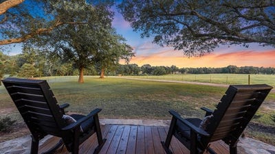 /international/us/668-county-road-108-carthage-tx-110101363312/