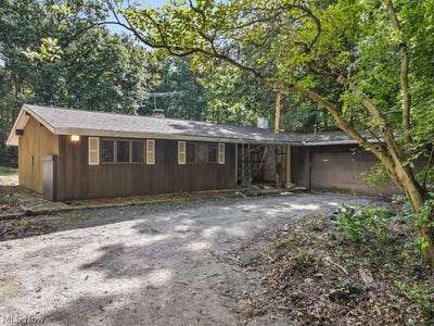/international/us/4573-nettleton-road-medina-oh-110120135709/
