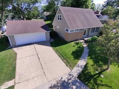 /international/us/515-w-des-moines-street-brooklyn-ia-110105800303/