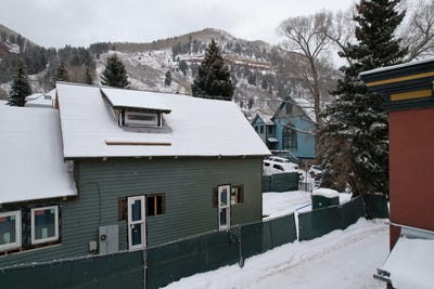 /international/us/123-n-oak-street-telluride-co-110094149938/?lang=zh-cn