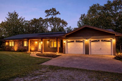 /international/us/13705-hawksbill-drive-dixon-mo-110103337578/
