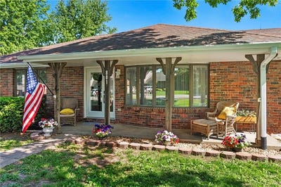 /international/us/801-shona-drive-gallatin-mo-110107908263/