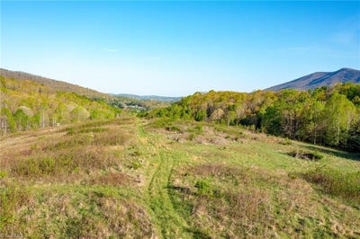 /international/us/ashe-park-road-jefferson-nc-110103580392/