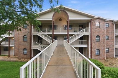 /international/us/350-s-wildwood-drive-branson-mo-110108684178/