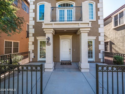 /international/us/1628-e-canyon-creek-drive-gilbert-az-110107352729/