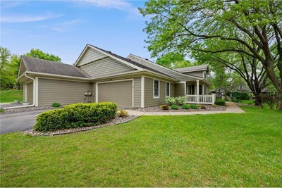 /international/us/809-ivy-lane-eagan-mn-110108168286/