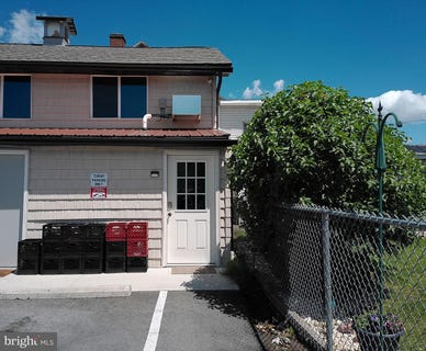 /international/us/640-e-chestnut-street-hegins-pa-110109037769/