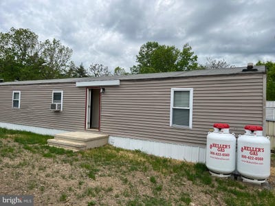 /international/us/122-dugan-court-hedgesville-wv-110108475058/