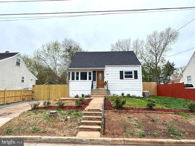 /international/us/107-luxor-street-manassas-park-va-110098524862/