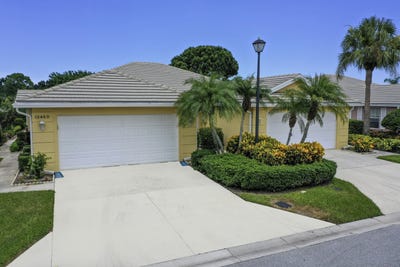 /international/us/1246-nw-bentley-circle-port-saint-lucie-fl-110101088921/