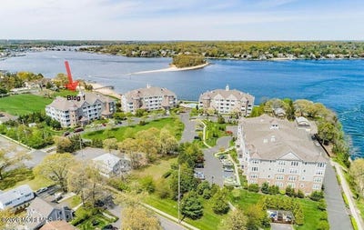 /international/us/2201-river-road-point-pleasant-nj-110108916675/