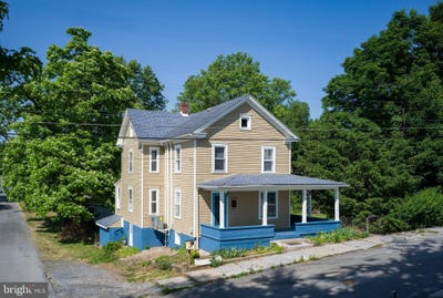 /international/us/116-hess-avenue-martinsburg-wv-110101210372/