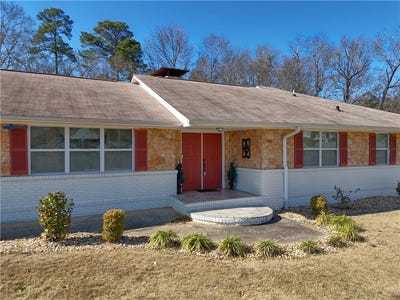 /international/us/2200-sandfort-road-phenix-city-al-110105522986/