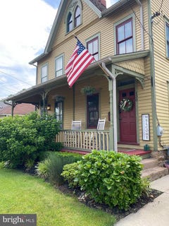 /international/us/130-e-marshall-avenue-langhorne-pa-110108408579/