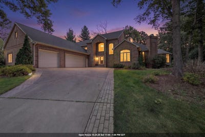 /international/us/1935-e-telemark-circle-green-bay-wi-110110272385/