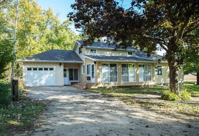 /international/us/21183-yale-ave-shell-rock-ia-110120466431/