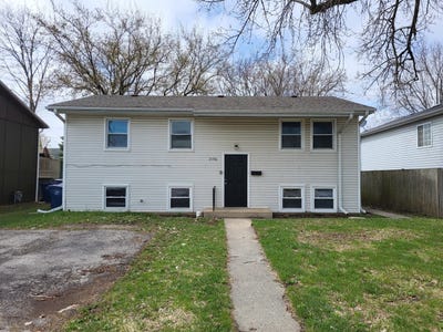 /international/us/2106-lewis-avenue-north-chicago-il-110107158932/
