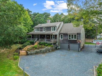 /international/us/53-kettle-hole-road-west-barnstable-ma-110120482337/