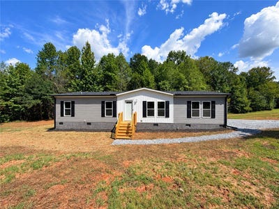 /international/us/1175-simms-school-road-central-sc-110110194610/