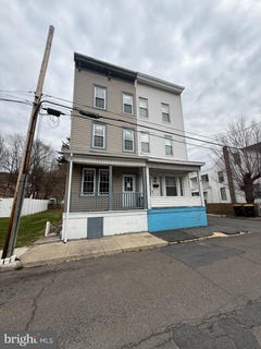 /international/us/136-b-street-girardville-pa-110107075741/