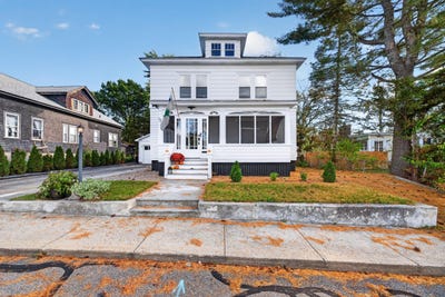 /international/us/12-emerson-street-sanford-me-110110405152/
