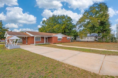 /international/us/423-w-live-oak-avenue-defuniak-springs-fl-110097271348/?lang=zh-tw