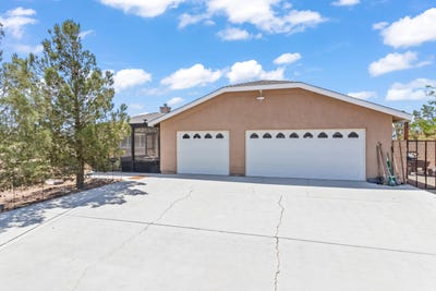 /international/us/7010-w-ave-a-4-lancaster-ca-110102192320/