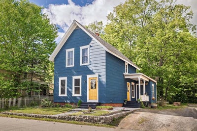 /international/us/6-weston-street-randolph-vt-110108494201/