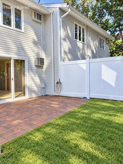 /international/us/174-lowell-road-mashpee-ma-110120589585/
