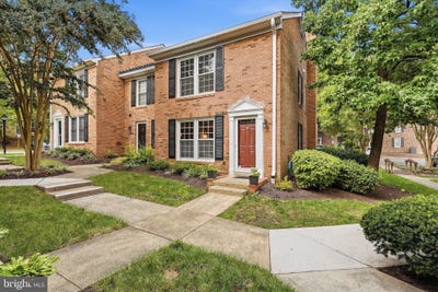 /international/us/2568-s-arlington-mill-drive-arlington-va-110120039928/