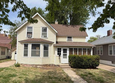 /international/us/619-e-kansas-ave-mcpherson-ks-110104341832/