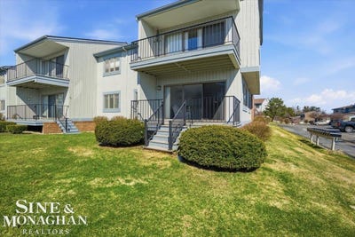 /international/us/1715-river-44-road-saint-clair-mi-110106820262/