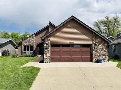 /international/us/4319-lincoln-way-sioux-city-ia-110107856429/