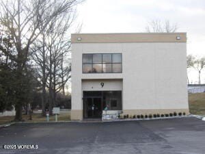 /international/us/9-davison-avenue-jamesburg-nj-110106100984/